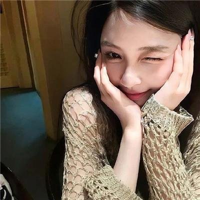 绷不住了啦